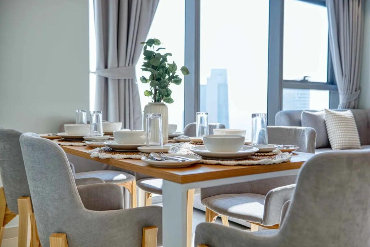 Burj View 64th Floor Infinity Pool - Corner Unit Apartment Dubai