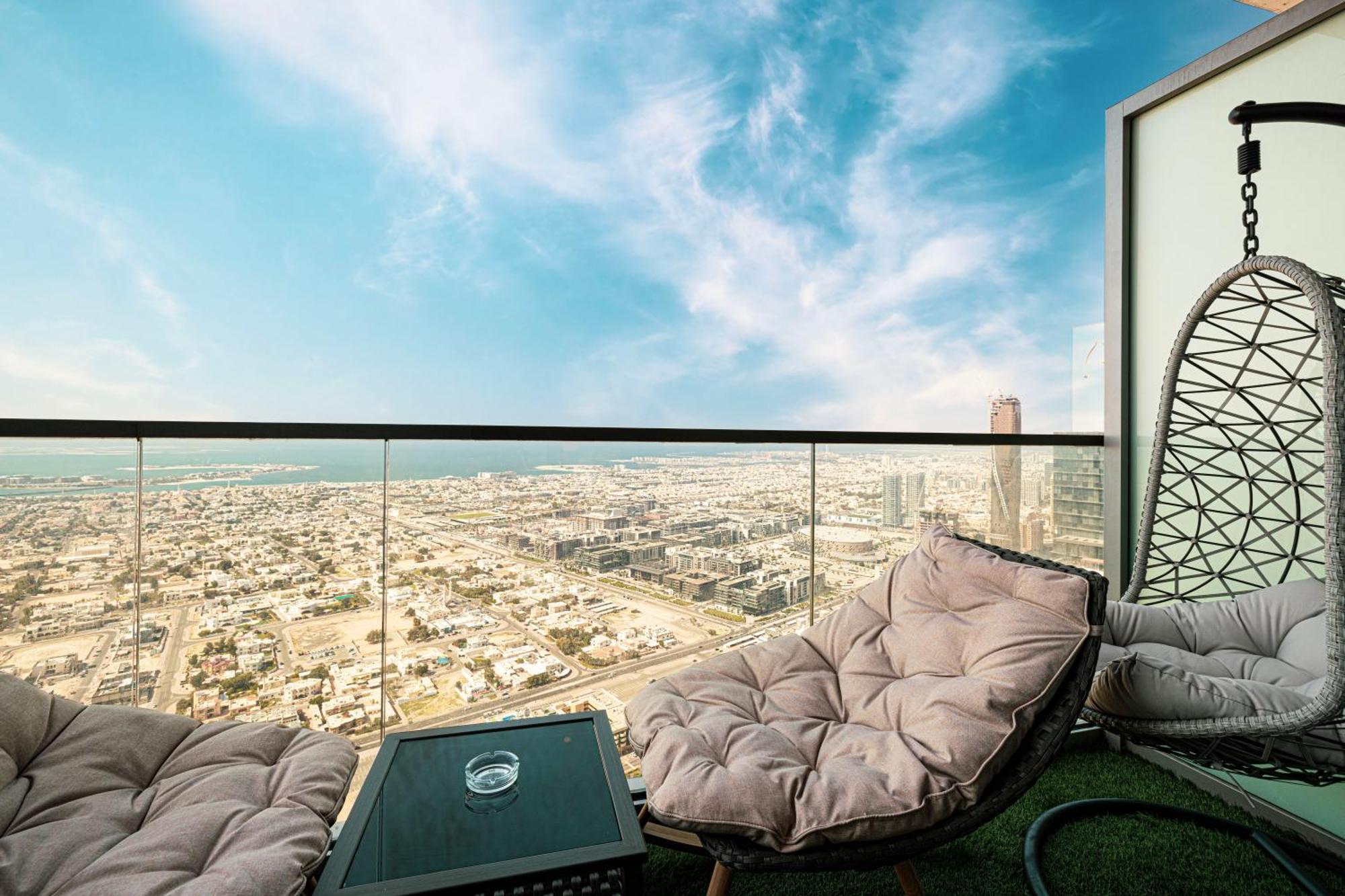Burj View 64th Floor Infinity Pool - Corner Unit Dubai