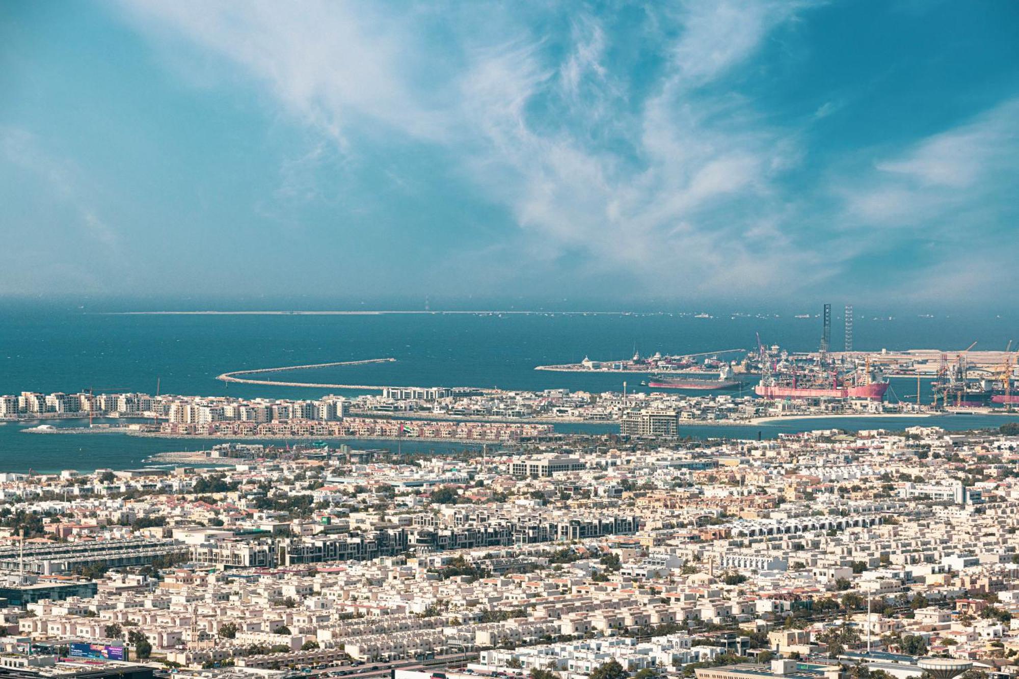 Burj View 64th Floor Infinity Pool - Corner Unit Apartment